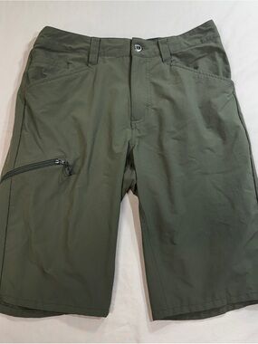 Patagonia Quandary Shorts Mens 31 Green Cargo Outdoor Hiking Casual